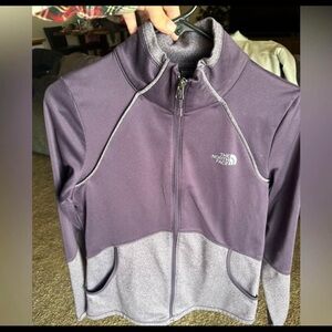 North Face-Zip-Size Medium